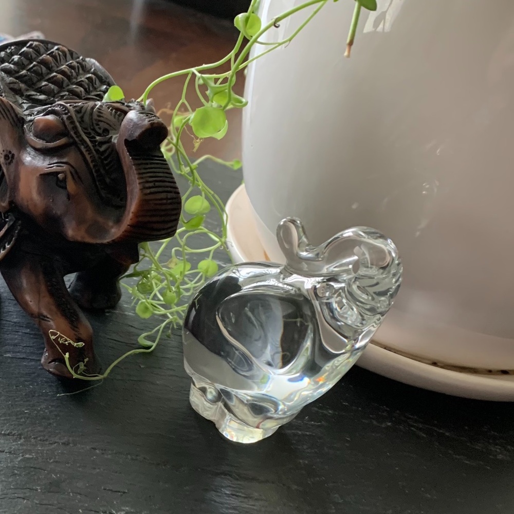 Vista Alegre Handblown "Noah" Elephant (Like New)